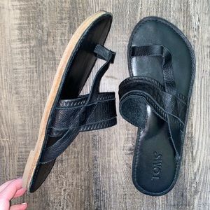 TOMS Leather Sandals Barely Worn